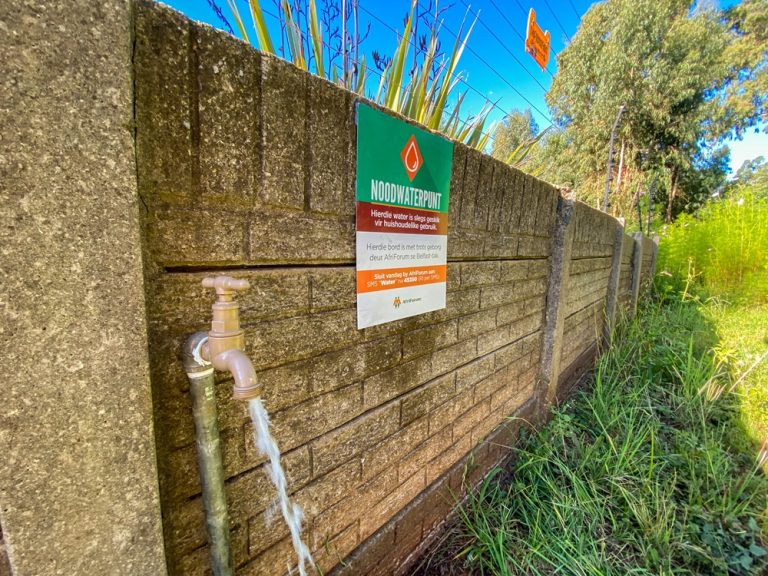 Nuwe AfriForum-waterpunt laat Belfast op 25 000 liter noodkapasiteit te staan kom