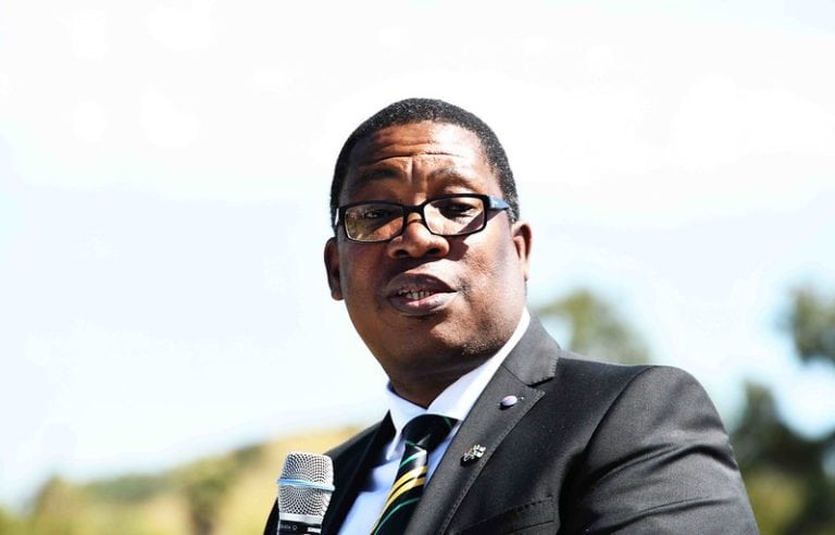 AfriForum dring aan op Lesufi se verwydering om “Dag Zero” in Gauteng af te weer