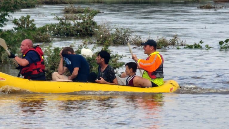 AfriForum-tak in Klerksdorp maan munisipaliteit om laagwaterbrug in Leemhuisstraat dringend te beveilig