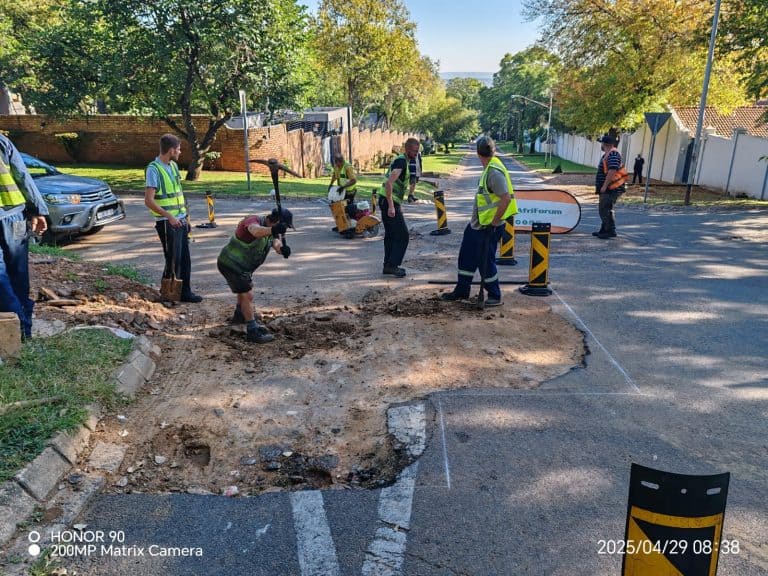 AfriForum repairs huge pothole in front of US ambassador’s residence; calls on SA government to also repair relationship with US
