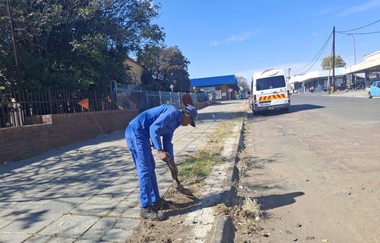 Bethal kry nuwe baadjie danksy AfriForum se opknappings