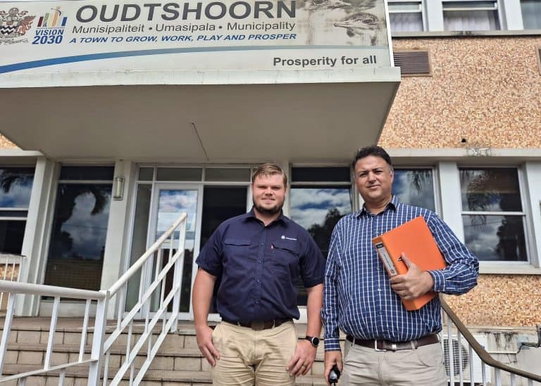 Oudtshoorn-tak eis deursigtigheid oor aanstelling van munisipale bestuurder