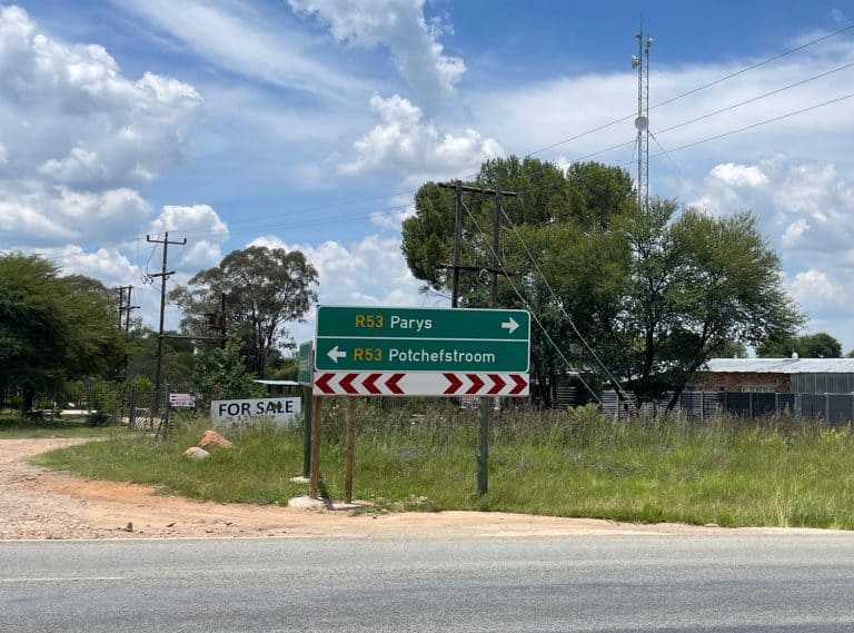 Parys sonder water, maar waterwerke sonder werkers – AfriForum eis antwoorde