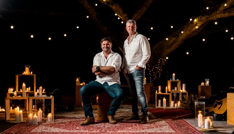 “100 jaar sterker”-lied vier Afrikaans met mening