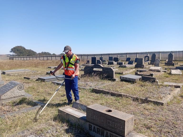 AfriForum laat gras waai om gevalle helde op Chrissiesmeer te eer