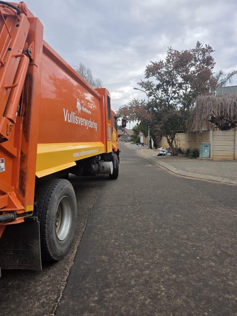 AfriForum ruim kwaaddoeners se gemors in Langenhovenpark op