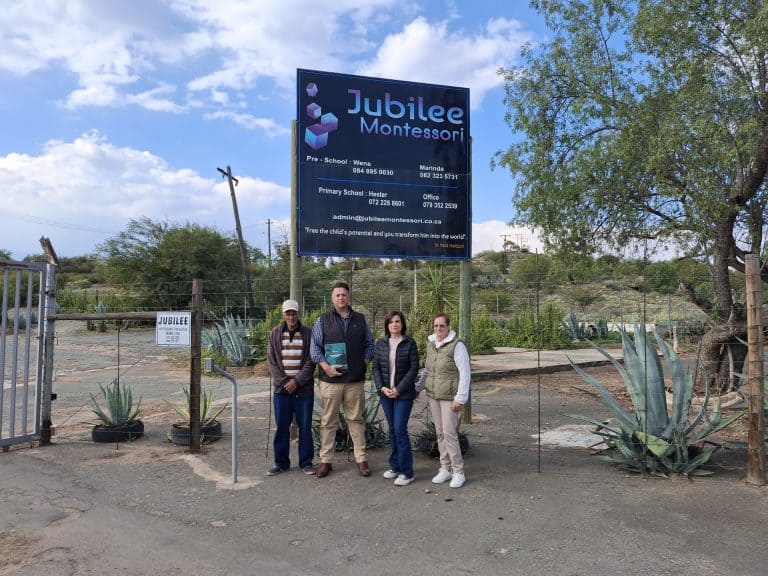AfriForum bevorder veiligheid by Jubilee Montessori-skool in Oudtshoorn