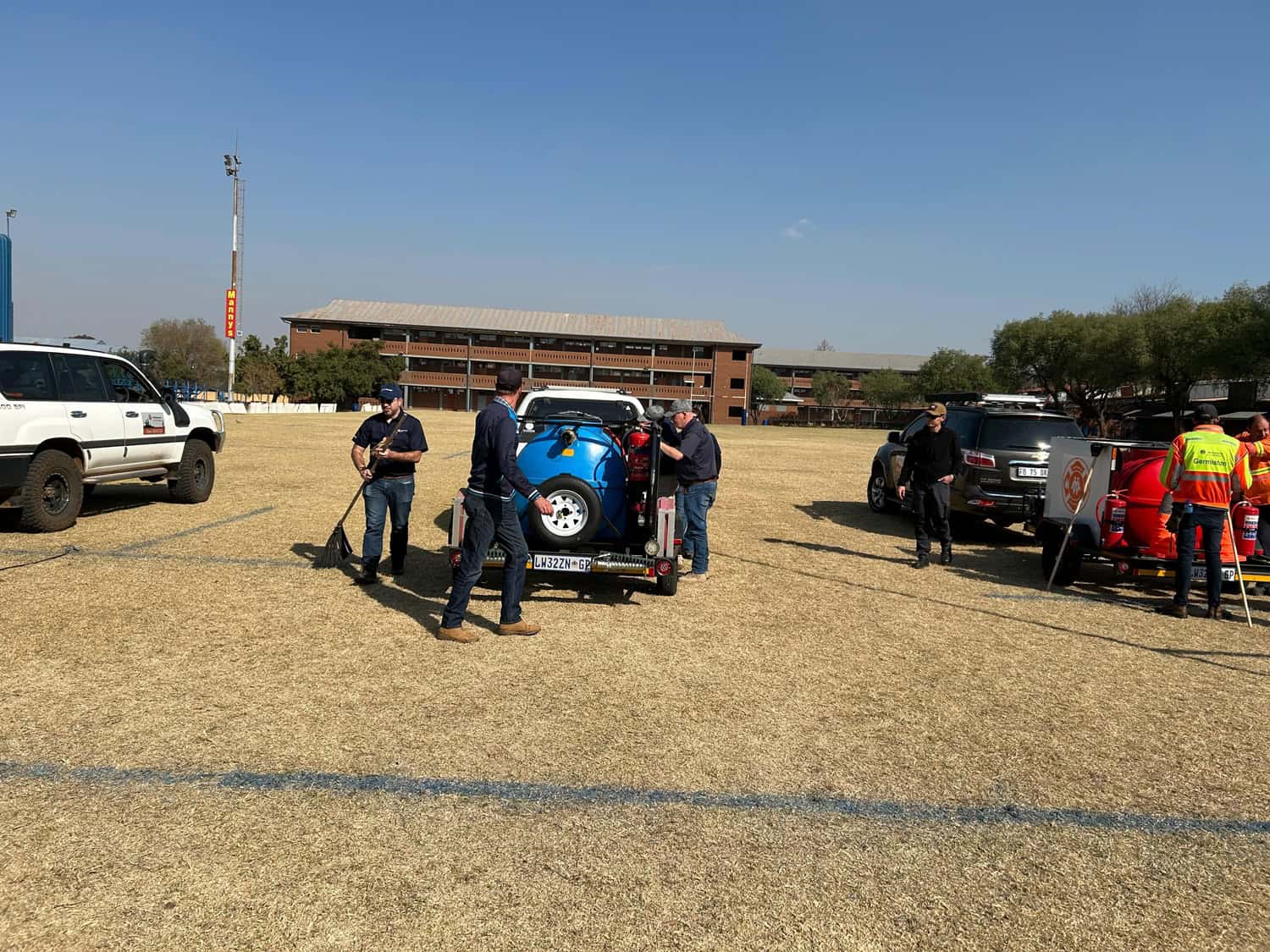 AfriForum versterk Oos-Rand met 41 vrywilligers om veldbrande te bestry ...