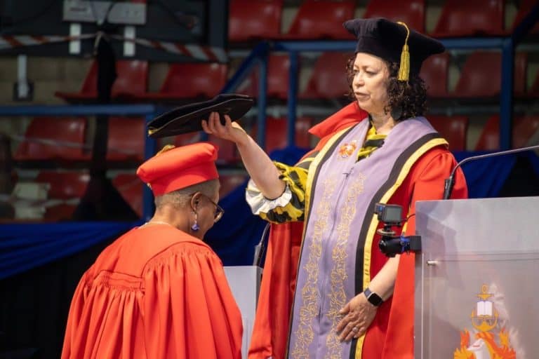 AfriForum wens UP-student geluk met historiese mylpaal vir Tswana-moedertaalonderrig