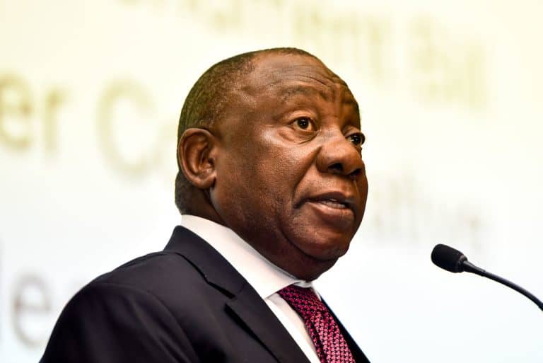 Nuuskommentaar: Onteieningswet ongrondwetlik, maar Ramaphosa gooi steeds wal