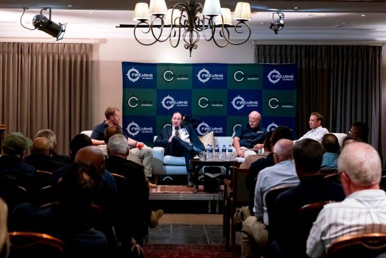 Paarl-tak speel gasheer vir vuurwapenkenners om jóú te beskerm