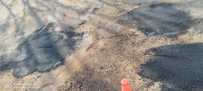 AfriForum’s Stilfontein branch makes inroads into pothole problem