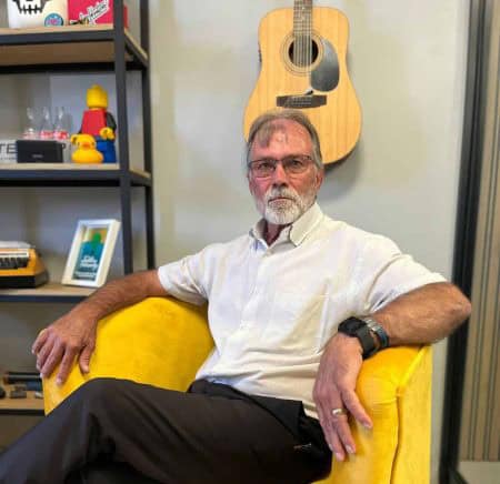 Legende van AfriForum se Kempton Park-tak tree uit