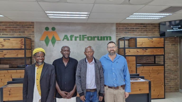 I-AfriForum igceka liTiko ngekwehluleka kwekundluliselwa kwemhlaba emmangweni waseDennilton