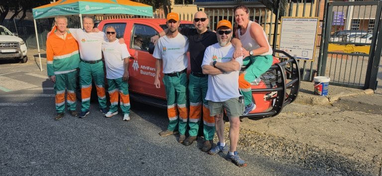Johannesburg-Noord-buurtspan rol self moue op en dóén