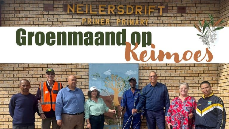 Groenmaand: AfriForum se Keimoes-tak plant 144 bome en plante vir ’n groener Kalahari